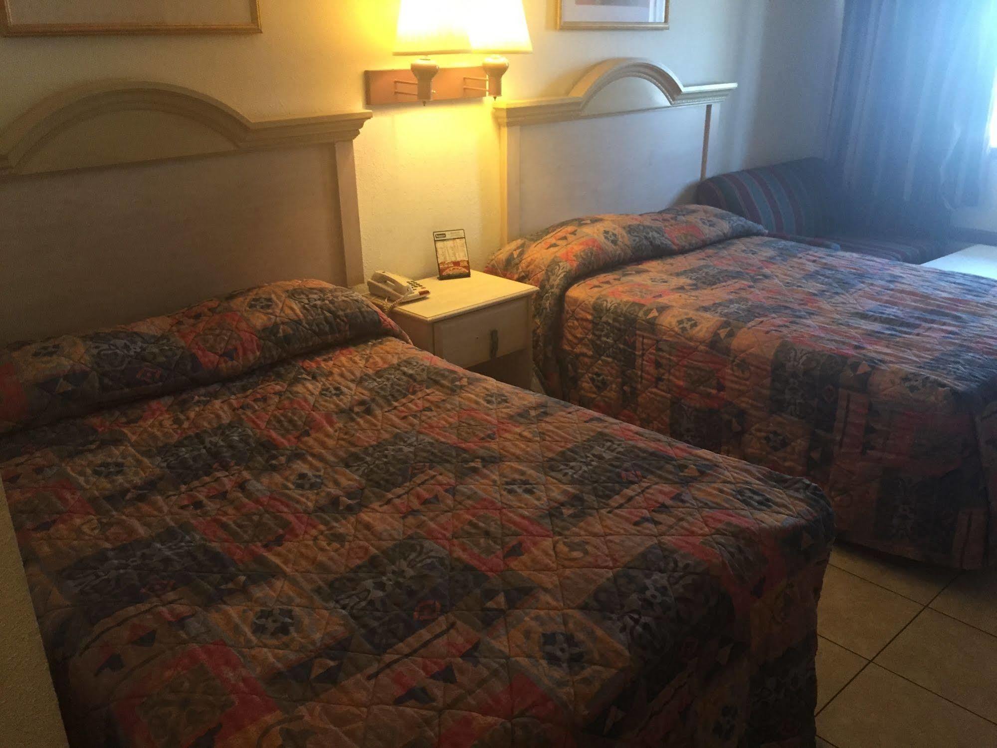 Oyo Hotel Myrtle Beach Kings Hwy Bagian luar foto